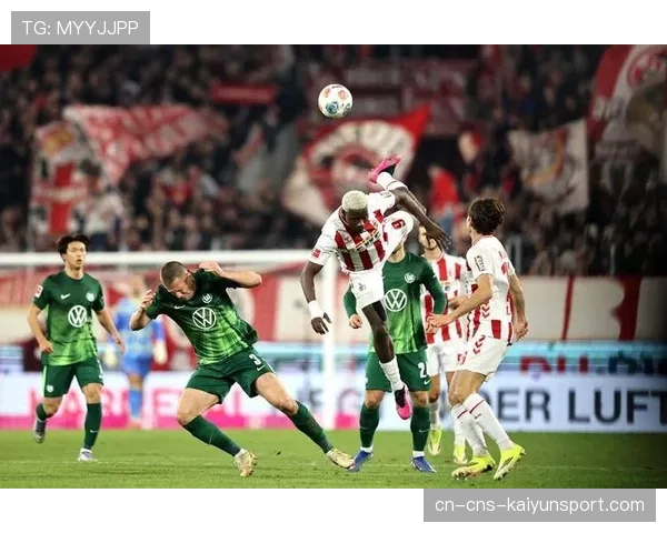 战术复盘：美因茨变阵四后卫取效，客场逼平勒沃库森获关键一分